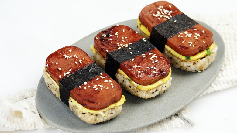 Spam musubi on plate