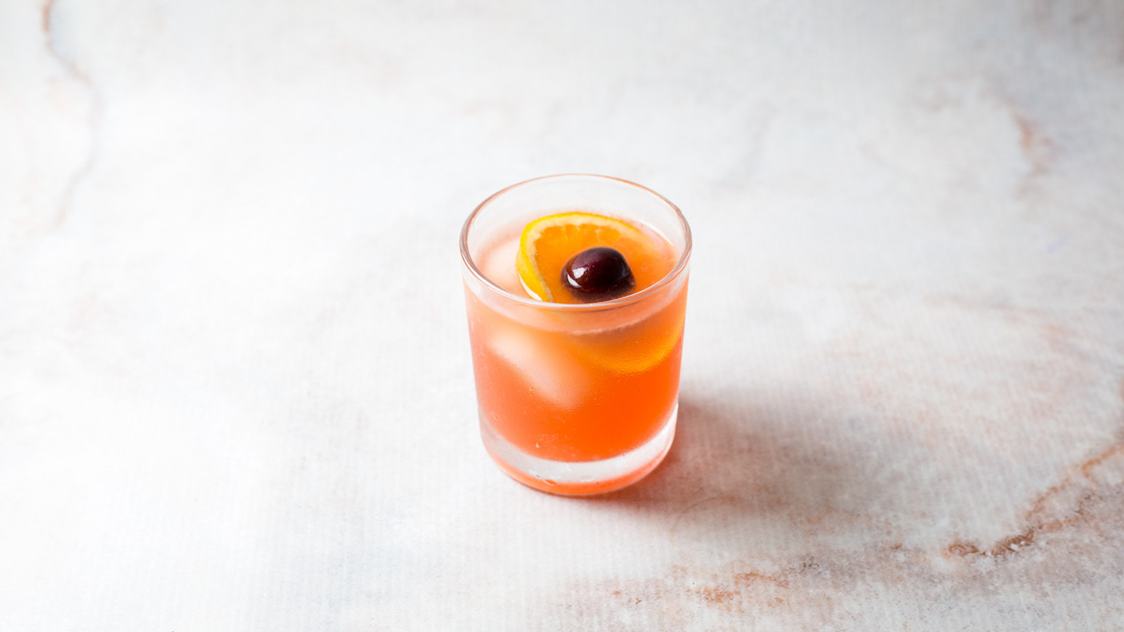 <a href="https://www.mashed.com/2231794/cherry-black-pepper-tequila-old-fashioned-recipe/" target="_blank">Cherry And Black Pepper Tequila Old Fashioned Recipe</a>