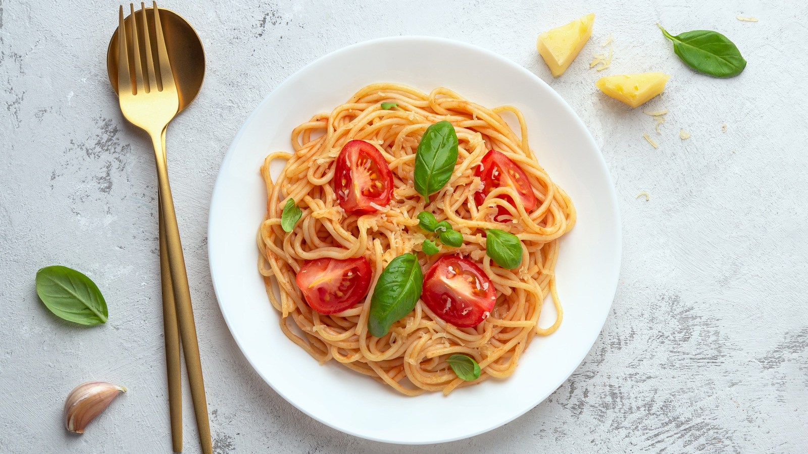 Cherry Tomatoes Are The Simple Pasta AddIn You've Been Missing