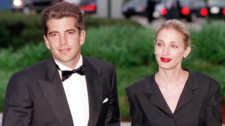 John F. Kennedy Jr. and Carolyn Bessette-Kennedy dressed up for a black-tie event
