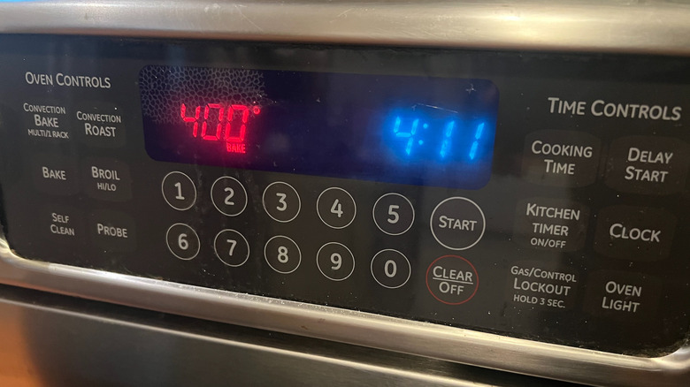 Oven temperature screen reading 400 F