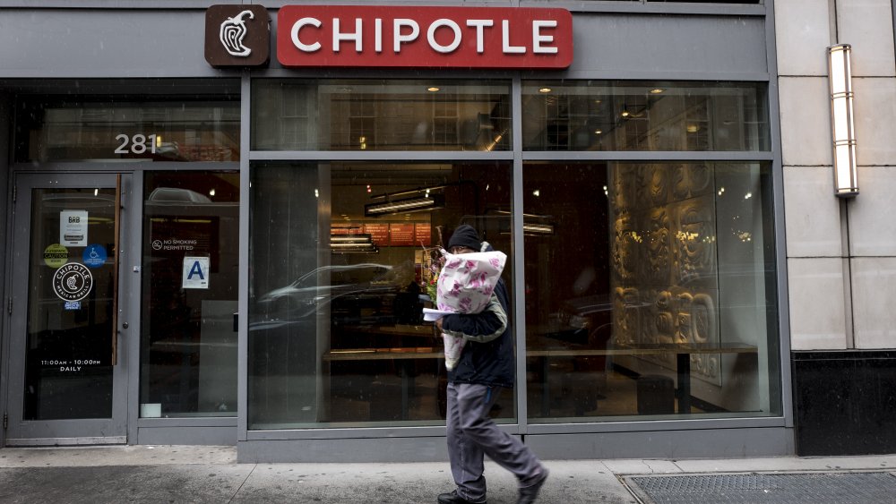 An empty Chipotle. The young people's nightmare(?). The point of the article -- though this one is from 2016, sooooooooo...