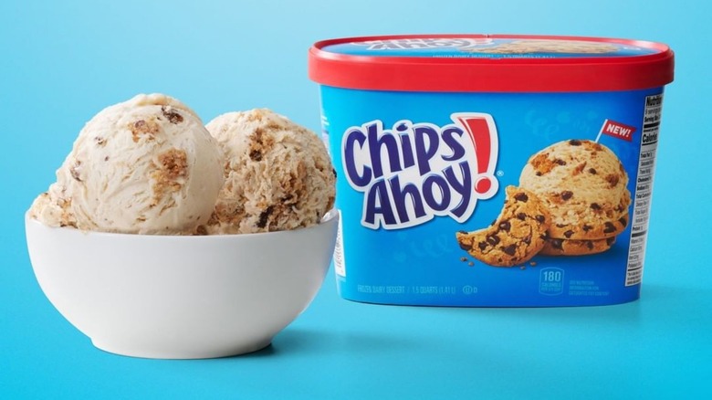 scoops of new Chips Ahoy! in bowl next to tub
