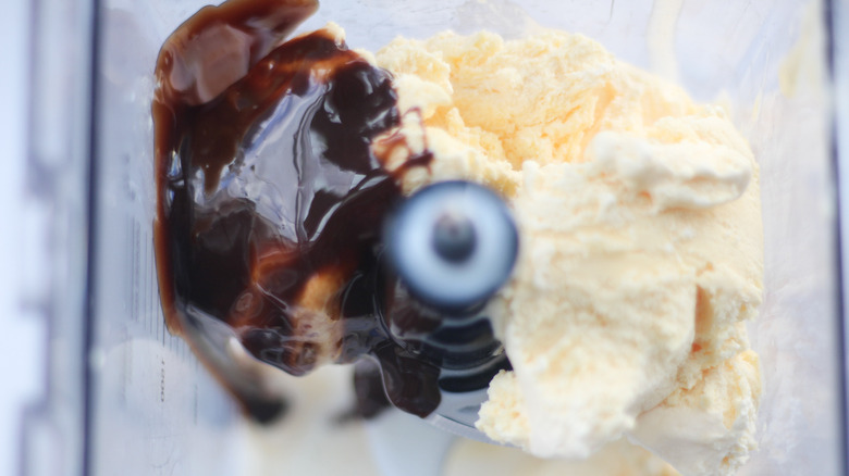 chocolate milkshake ingredients in blender