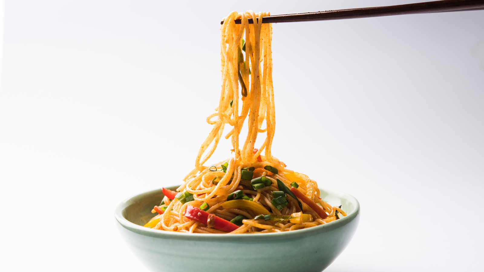 Chow Fun Vs Chow Mein: What Are The Differences?