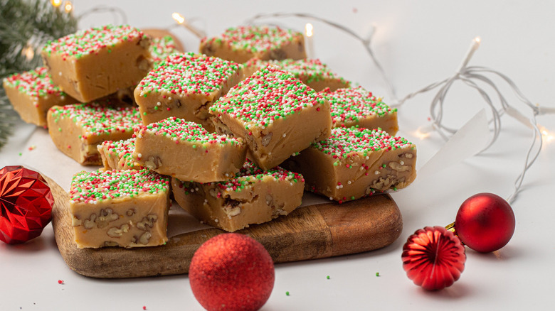 sprinkled pecan fudge spread