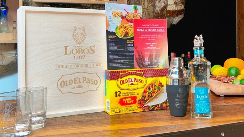 Lobos 1707 Old El Paso box