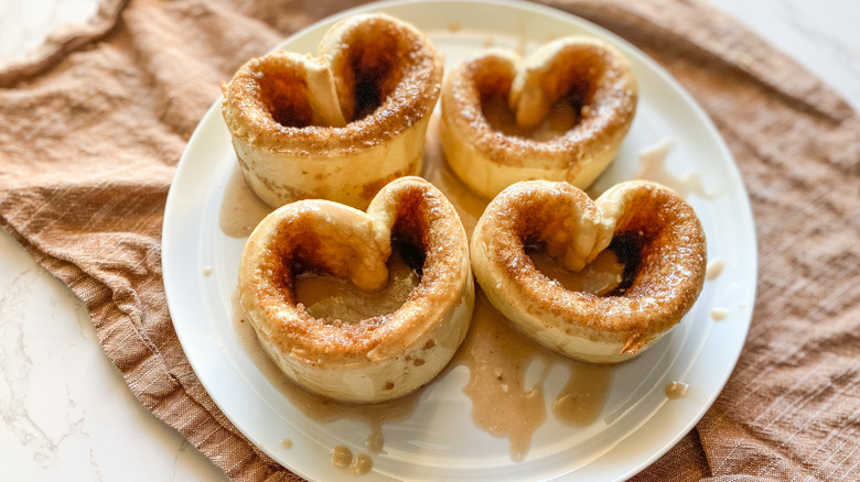 cinnamon roll hearts