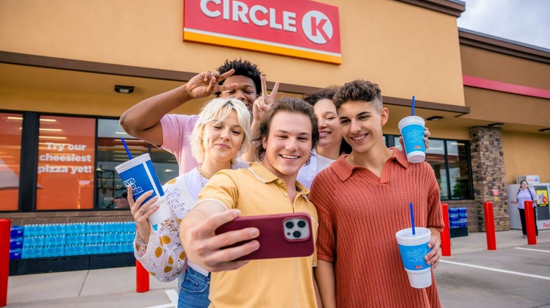 Friends taking Circle K selfie