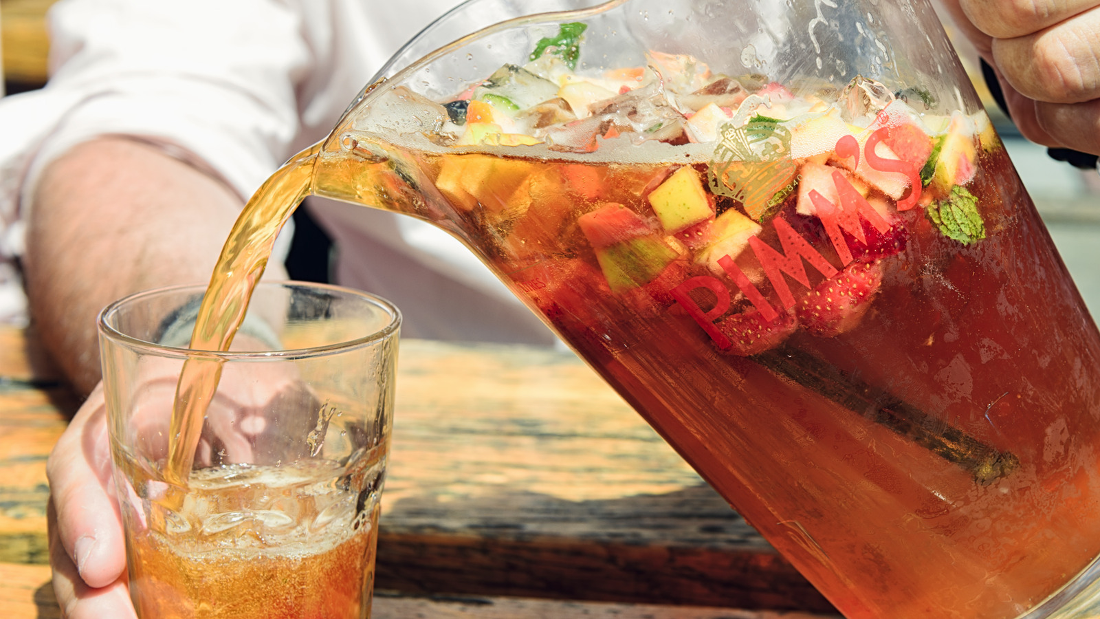 Claret Vs Pimm's Cup&colon; What's The Difference Between These Cocktails&quest;