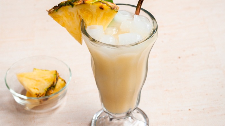 painkiller with fresh pineapple