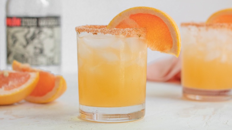 paloma cocktail with grapefruit garnish