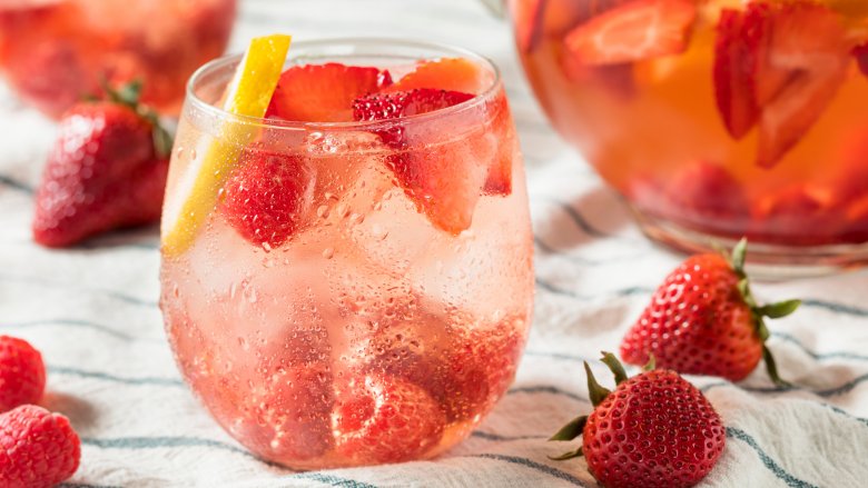 rose cocktail