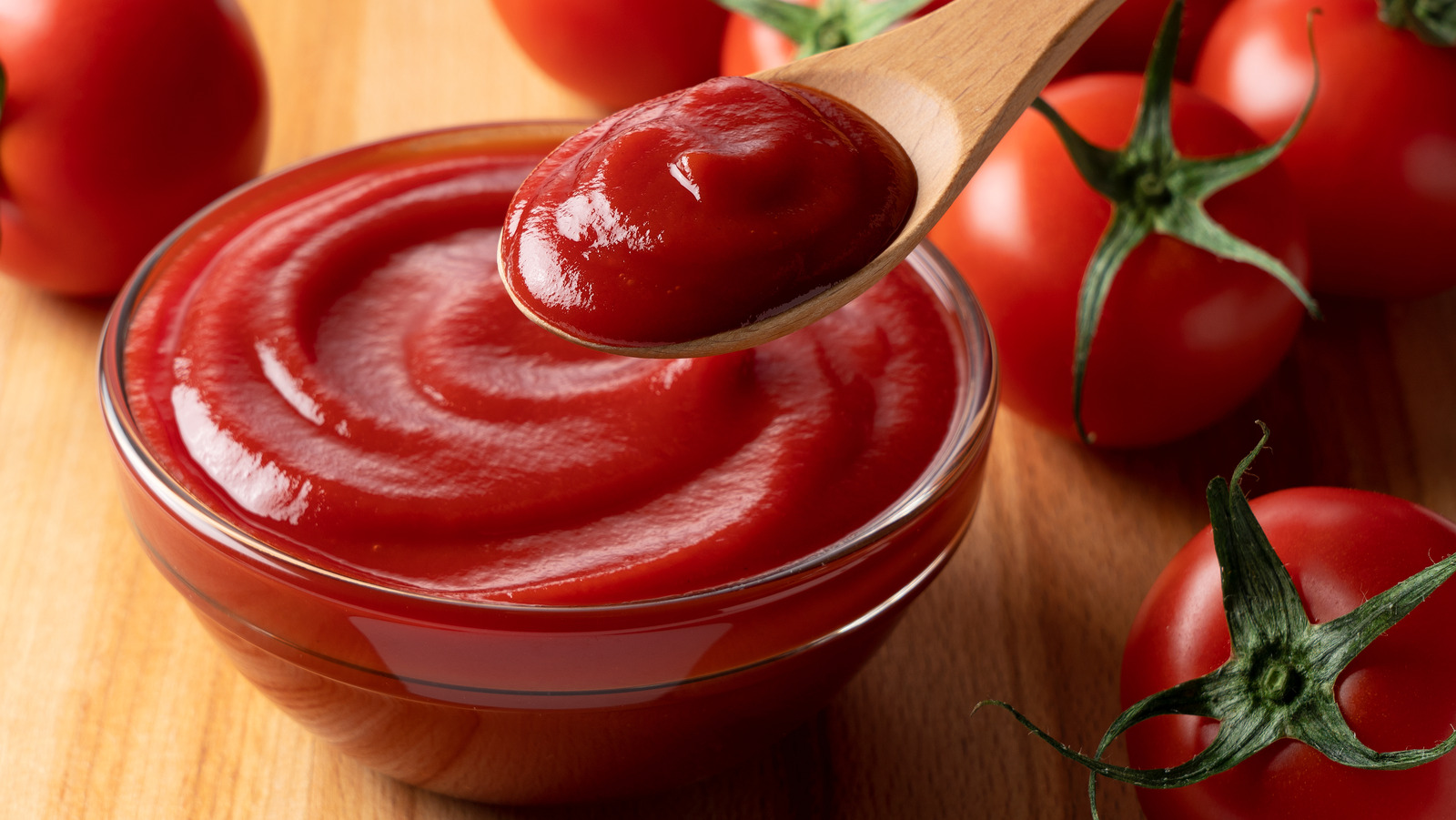 13 Controversial Ways People Use Ketchup