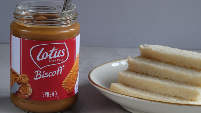 Biscoff cookie butter and bread