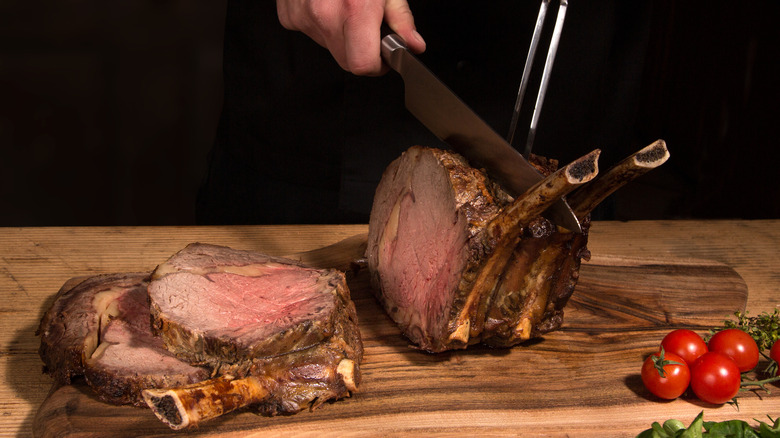 Sliced prime rib