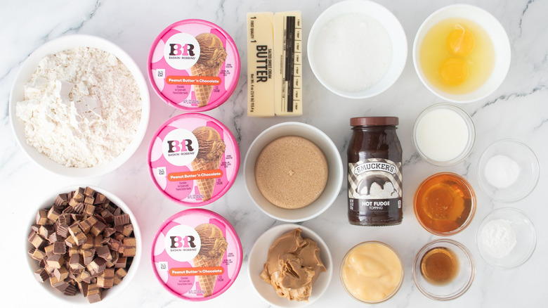 Ingredients for copycat Baskin Robbins Polar Pizza