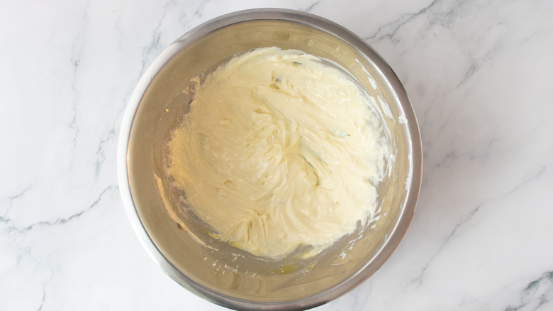 Cream cheese filling in bowl