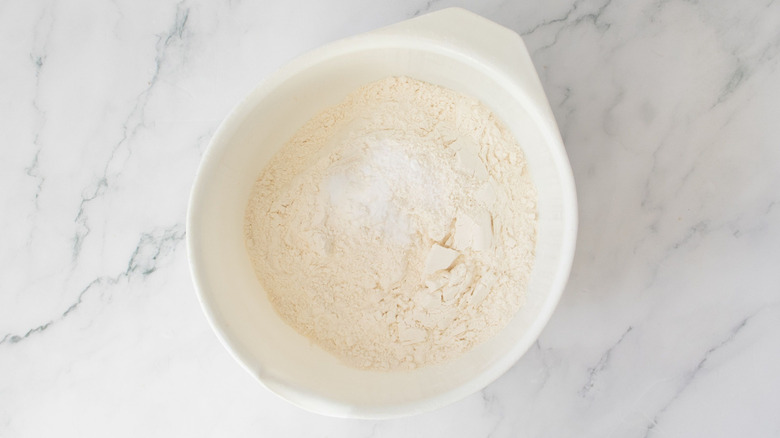 Flour mixture in bowl