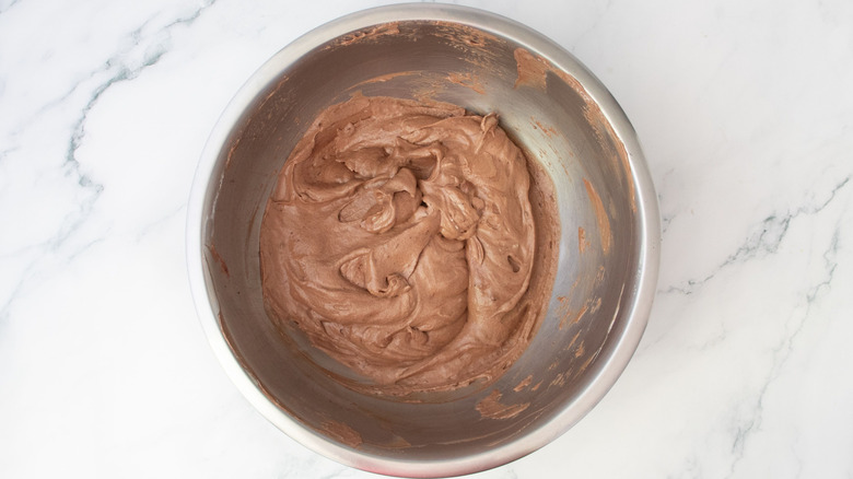 Chocolate mousse in bowl