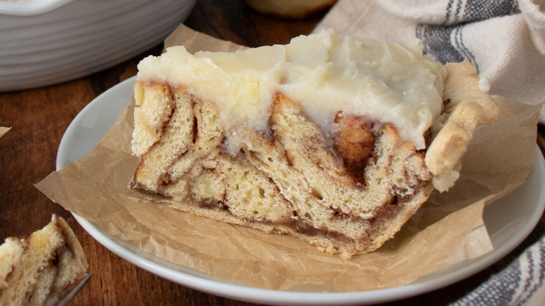 Cinnamon roll pie slice on plate