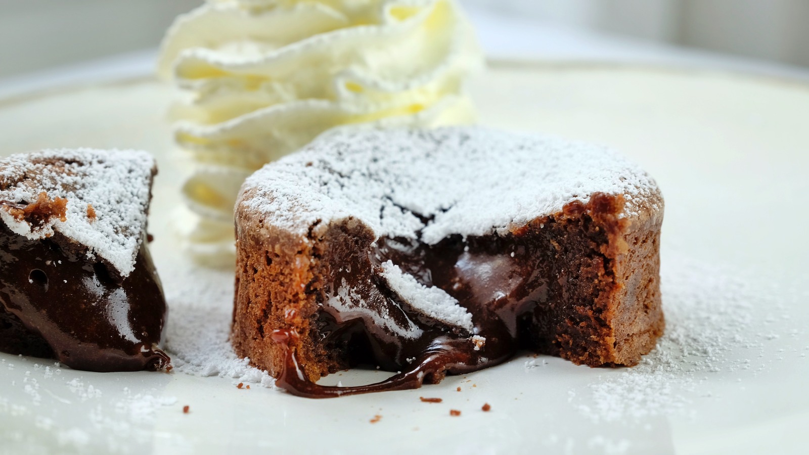 Chocolate lava crunch cake dominos calories