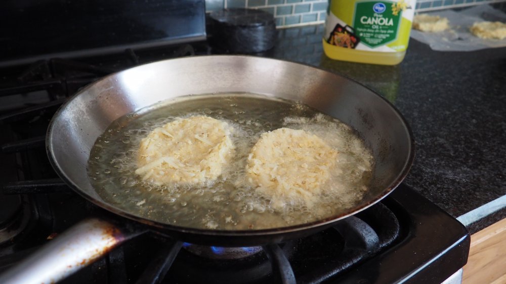 the best way to fry hash browns
