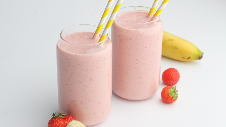 strawberry banana smoothie