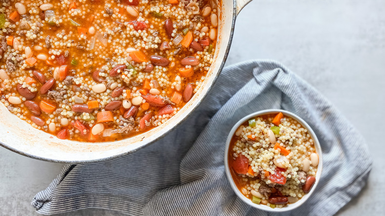 pasta e fagioli in pot