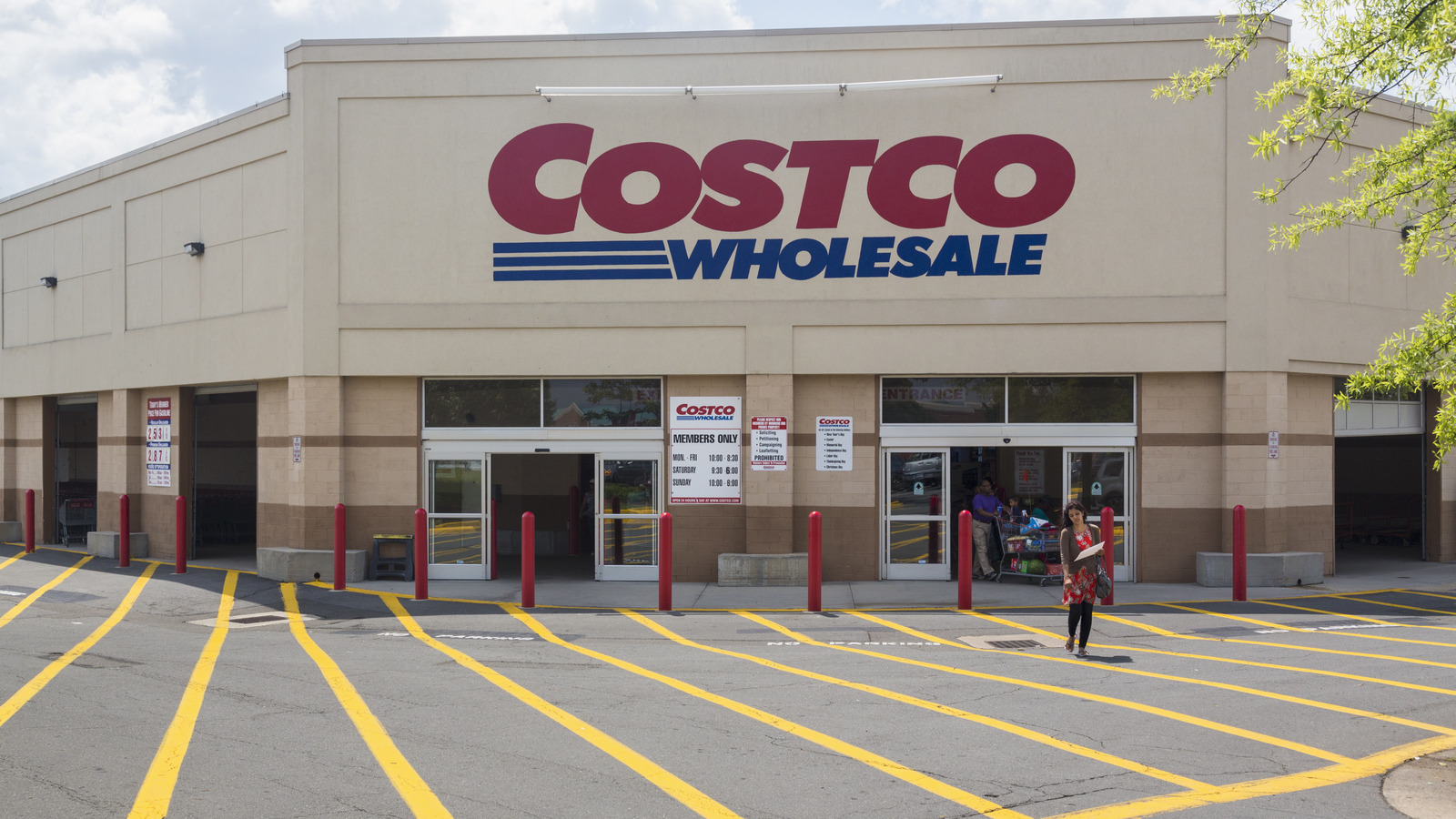 Costco Scams Customers Should Know About Before Shopping – Mashed
