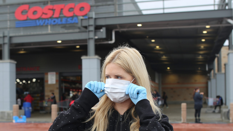 masked Costco shopper