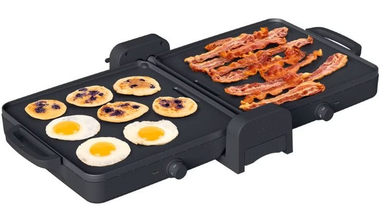 Two-sided foldable electric griddle