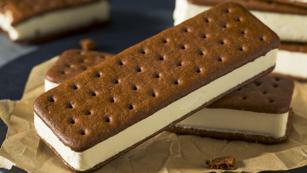 Vanilla ice cream sandwich