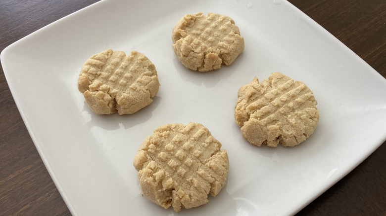 almond flour shortbread cookies on plate