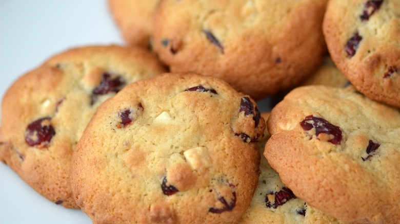 White chocolate cranberry cookies