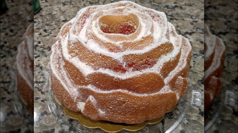 Rose-shaped bundt on counter