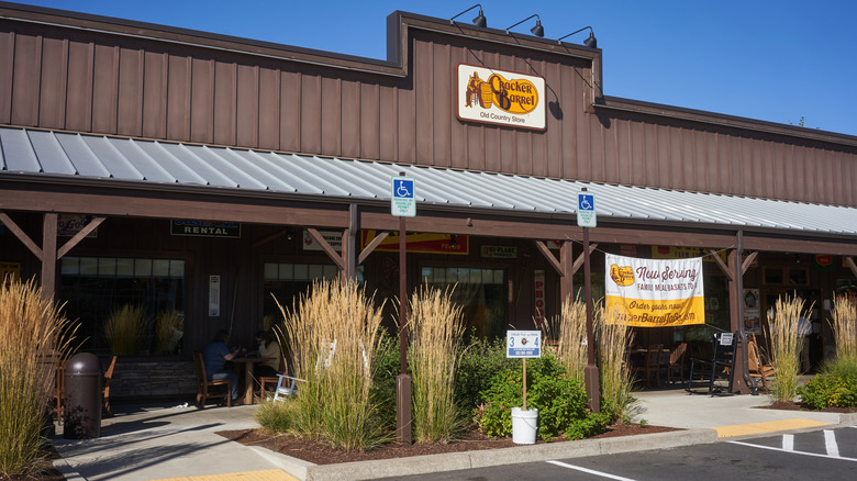 Cracker Barrel storefront during daytime.