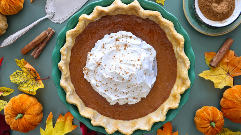 Deep dish pumpkin pie