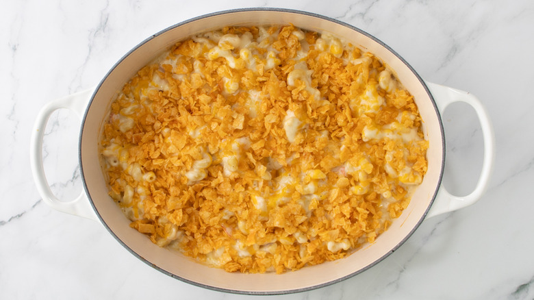 macaroni and cheese with potato chip topping