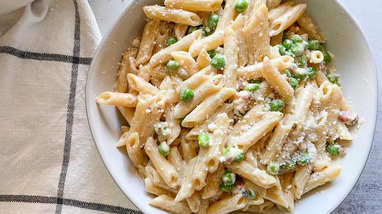 Pasta With Pancetta and Peas in a bowl