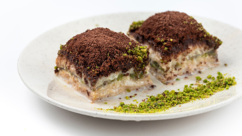 Baklava with chocolate cookie crumbs