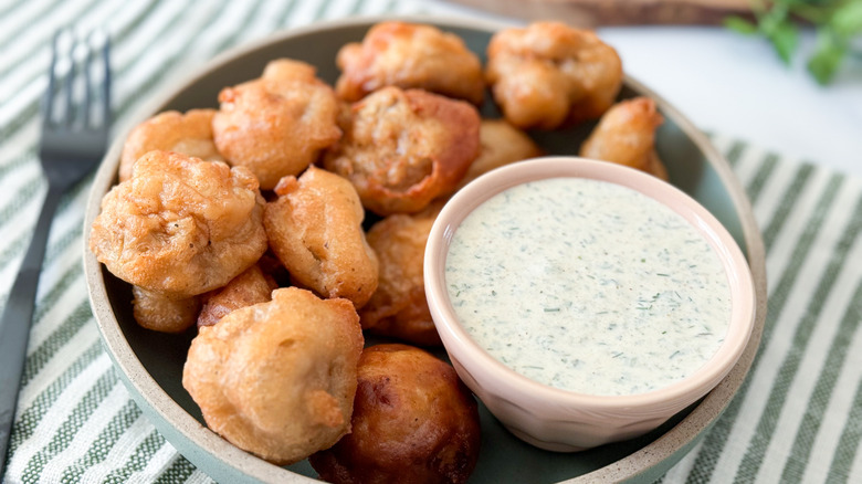fried mushrooms with ranch dressing