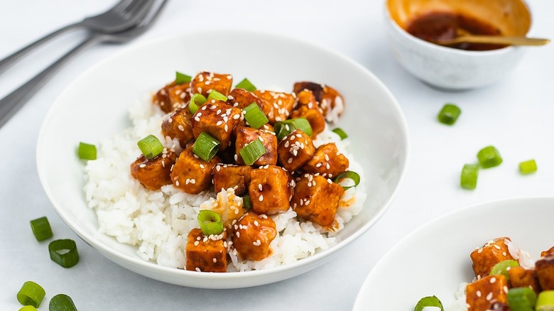 tofu with rice in bowl