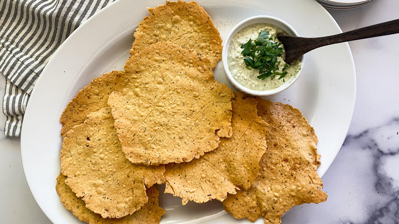 Finished Crispy Papadum with dip