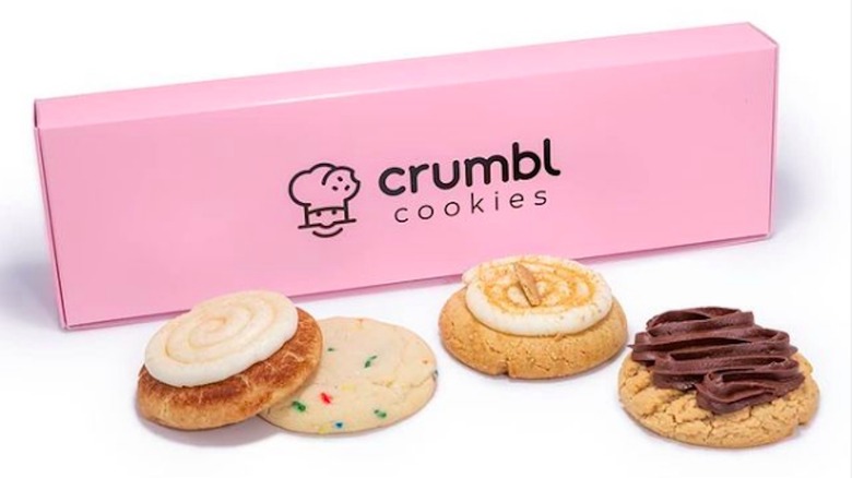 Crumbl Cookies pink box