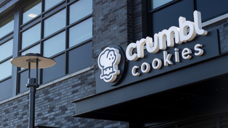 Gray exterior of Crumbl Cookies