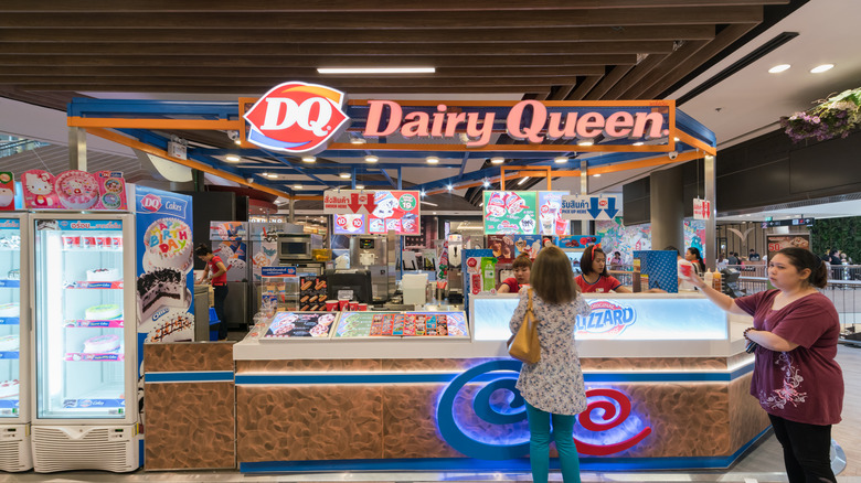 Dairy Queen counter with customers