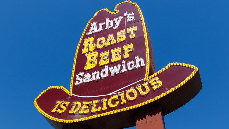 Arby's hat-shaped sign