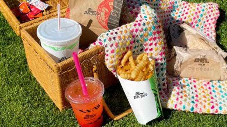 Del Taco picnic