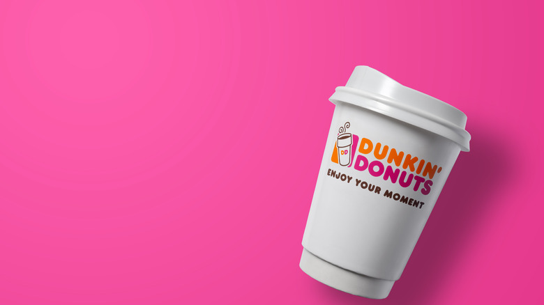 dunkin' donuts coffee cup